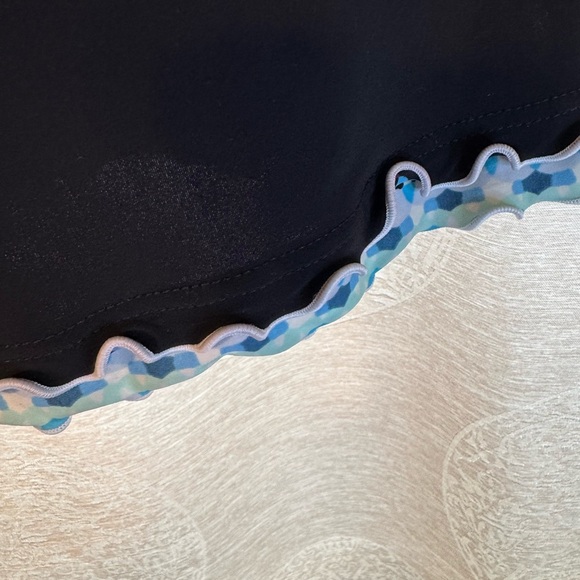 Profile by Gottex Women’s Underwire Tankini Top
Size 34D - Picture 4 of 12